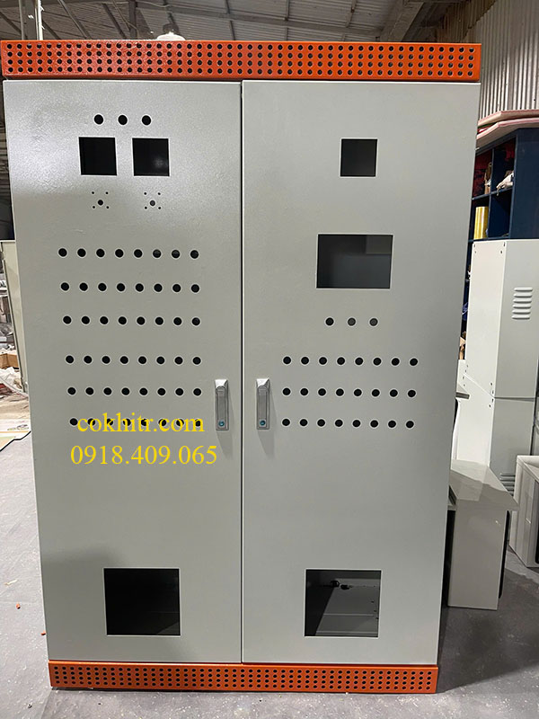 vo-tu-dien-1600x1400x1-5mm-2-canh-mo-hai-ben-panel-ngan-khoet-lo-dong-ho-chan-de